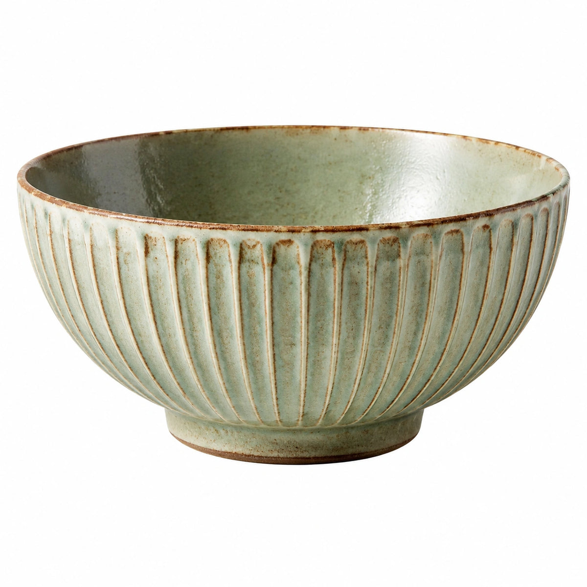 Bol 0.80 L en céramique vert céladon strié pour repas style artisanal